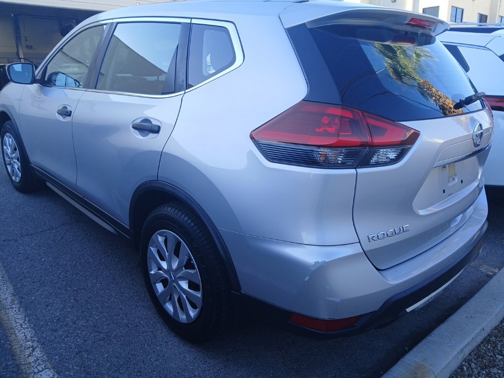 Used 2020 Nissan Rogue S FWD image 6