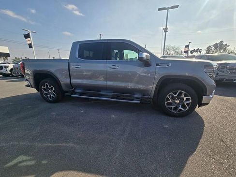 New 2026 GMC Sierra 1500 SLT image 4