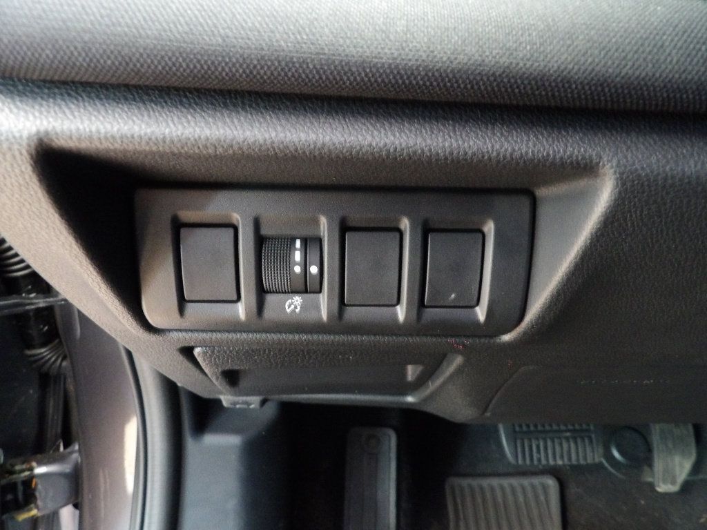 Used 2025 Subaru Outback Premium AWD/4WD image 26