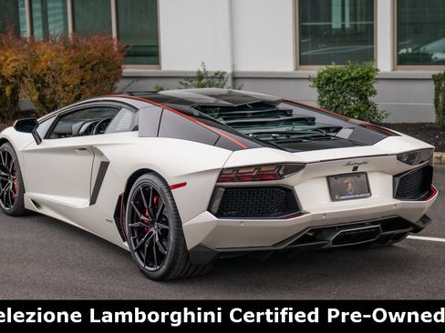 Used 2015 Lamborghini Aventador LP 700-4 image 8