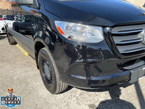 Used 2024 Mercedes-Benz Sprinter 2500 image 49