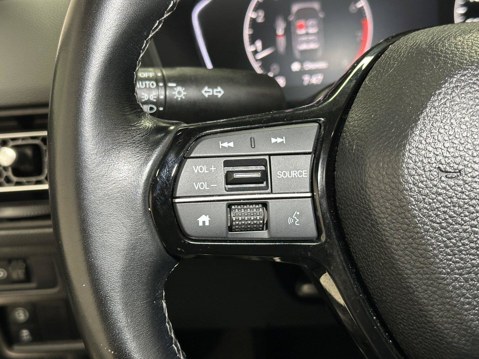 Used 2022 Honda Civic EX image 24
