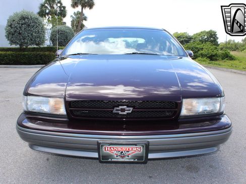 Used 1994 Chevrolet Caprice Classic image 3
