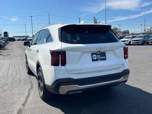 Certified 2025 Kia Sorento EX w/ EX Panoramic Sunroof Package AWD/4WD image 9
