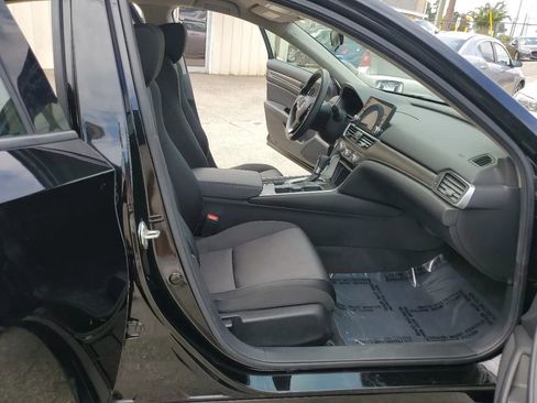 Used 2019 Honda Accord LX image 36