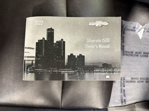 Used 2022 Chevrolet Silverado 1500 LT Trail Boss w/ LT Trail Boss Premium Package image 39