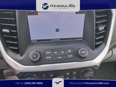 Used 2017 GMC Acadia SLT AWD/4WD image 12