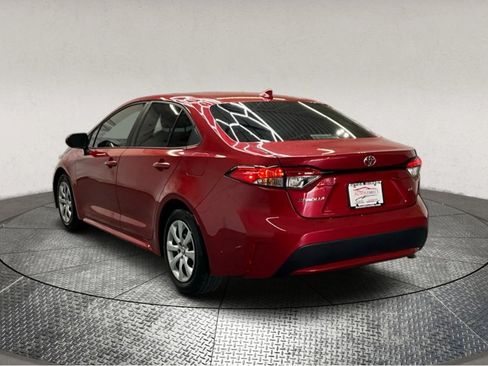 Used 2020 Toyota Corolla LE image 6