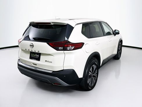 Used 2023 Nissan Rogue SV AWD/4WD image 9