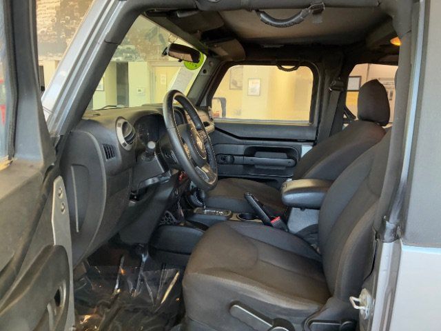 Used 2017 Jeep Wrangler Sport AWD/4WD image 18