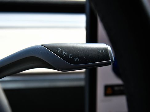 Used 2022 Tesla Model 3 Standard Range RWD image 27