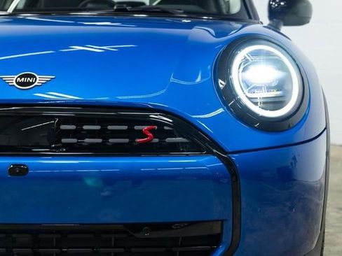 Certified 2025 MINI Cooper S image 8