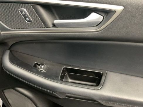 Used 2018 Ford Edge SEL w/ Equipment Group 201A image 23