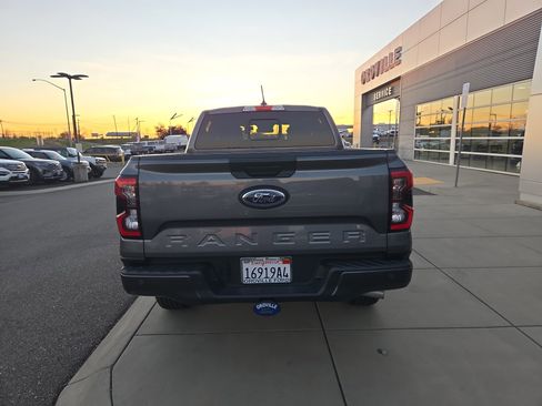 Used 2024 Ford Ranger XLT w/ FX4 Off-Road Package image 4