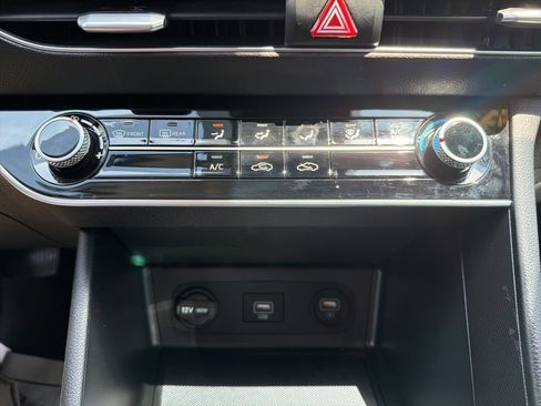 Used 2023 Hyundai Sonata SE FWD image 24