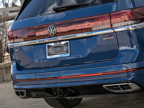 Used 2025 Volkswagen Atlas SEL Premium R-Line image 14
