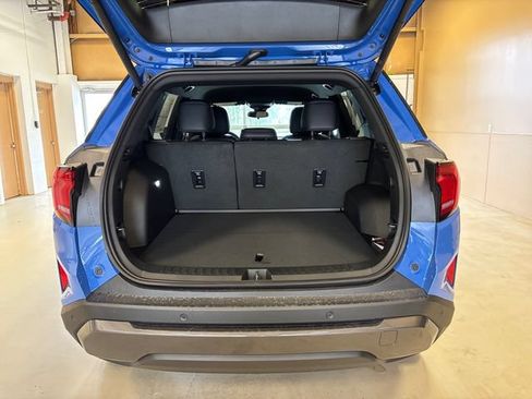 New 2026 GMC Terrain Elevation w/ Elevation Premium Package AWD/4WD image 17