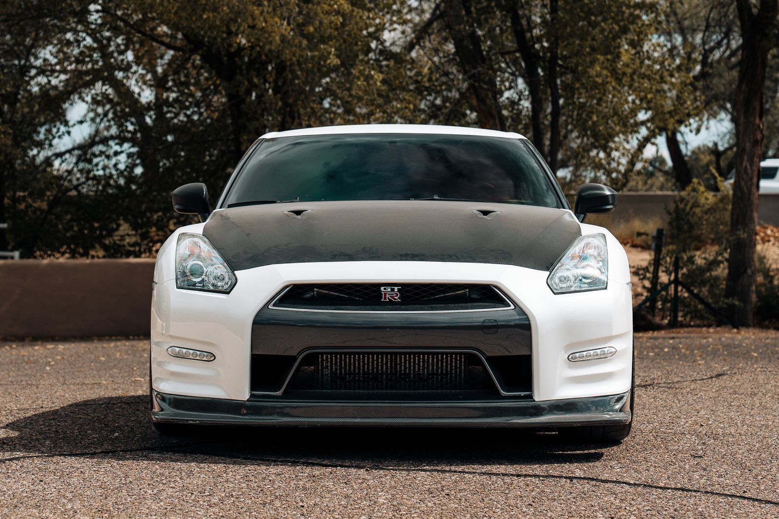 Used 2014 Nissan GT-R Black Edition AWD/4WD image 2