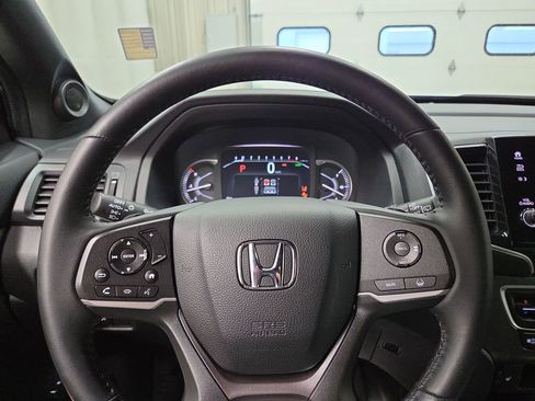 Used 2024 Honda Passport EX-L image 18