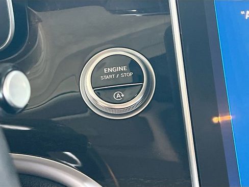Used 2022 Mercedes-Benz C 300 4MATIC Sedan image 19