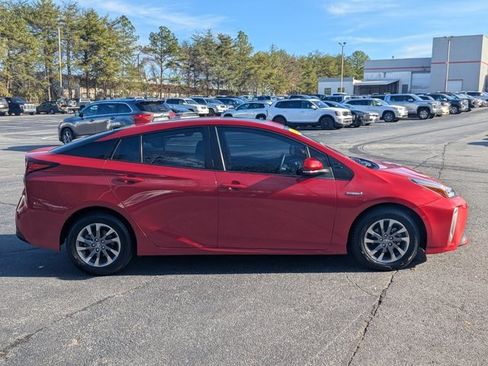 Used 2022 Toyota Prius Limited w/ Premium Convenience Package image 8