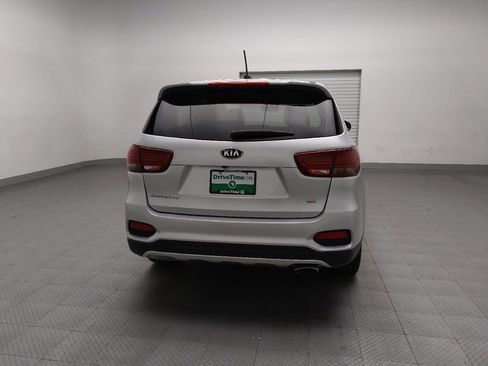 Used 2020 Kia Sorento LX image 7