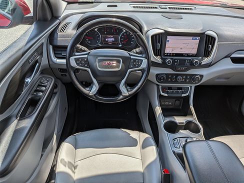 Used 2022 GMC Terrain SLT w/ Infotainment Package II FWD image 33
