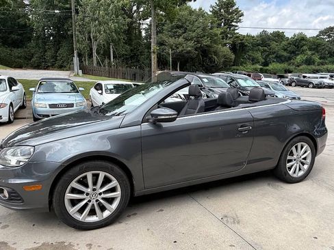 Used 2012 Volkswagen Eos Komfort FWD image 4