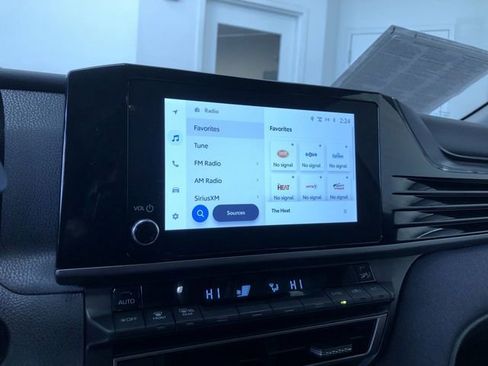 Certified 2025 Toyota Camry LE image 29