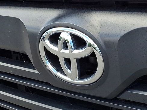 Used 2024 Toyota Tundra SR5 AWD/4WD image 32