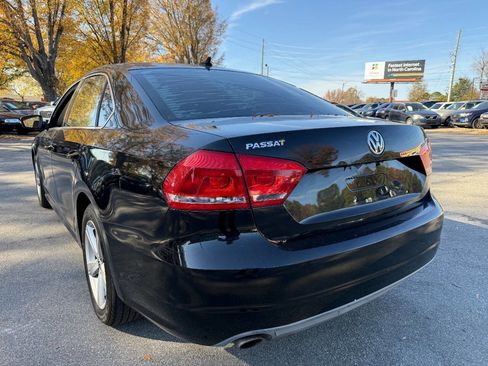 Used 2013 Volkswagen Passat 2.5 SE image 4