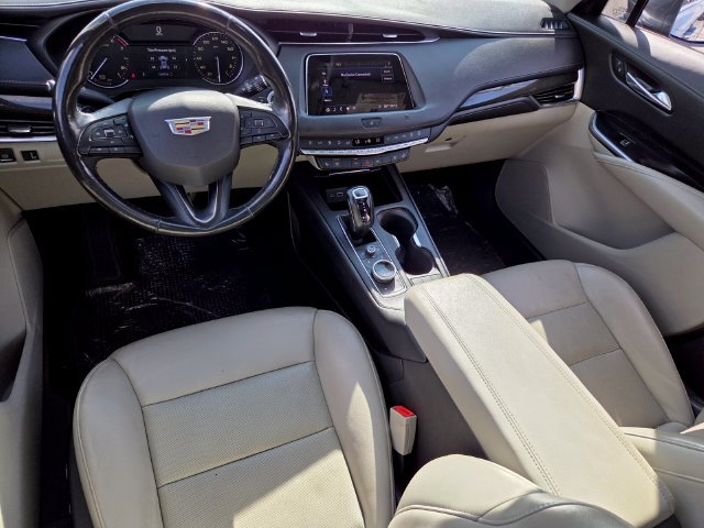 Used 2019 Cadillac XT4 Premium Luxury FWD image 7
