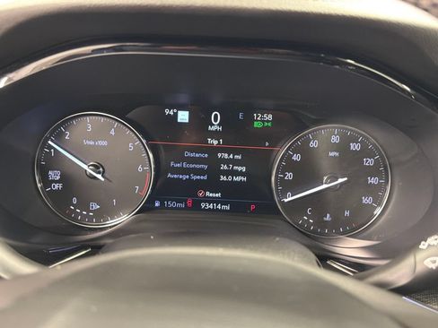 Used 2022 Buick Envision Essence w/ Technology Package I FWD image 33