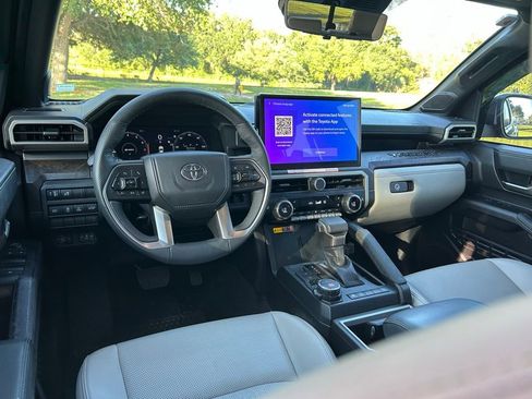 Used 2025 Toyota Tacoma Limited AWD/4WD image 13