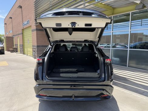 Used 2025 Nissan Ariya FWD image 34