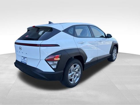 New 2026 Hyundai Kona SE image 4