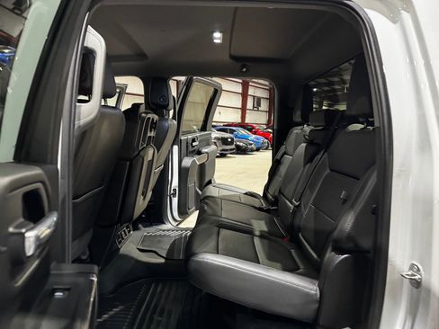 Used 2020 Chevrolet Silverado 3500 LTZ w/ Z71 Off-Road Package image 17