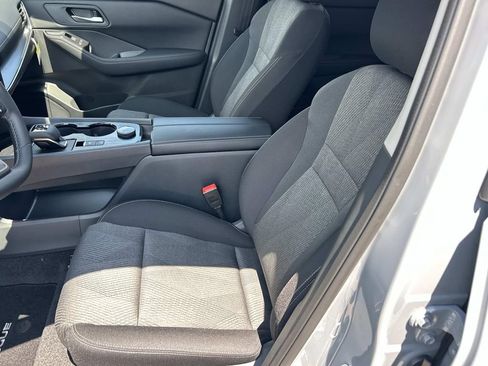New 2026 Nissan Rogue SV AWD/4WD image 16
