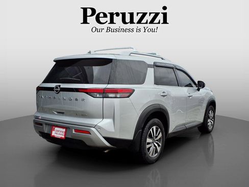 Certified 2023 Nissan Pathfinder SL AWD/4WD image 3