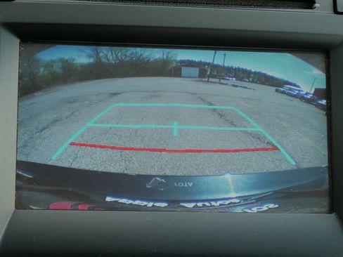 Used 2015 Toyota Camry LE FWD image 19