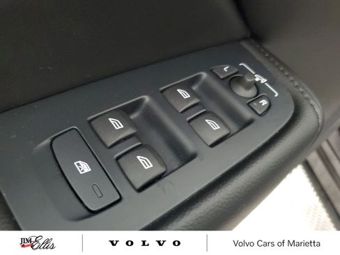 Used 2023 Volvo XC60 B5 Core w/ Climate Package image 21