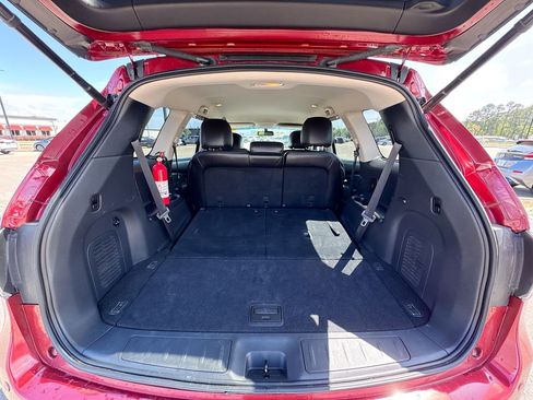 Used 2014 Nissan Pathfinder SL w/ SL Tech Package image 10