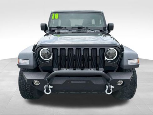 Used 2018 Jeep Wrangler Unlimited Sport S AWD/4WD image 2