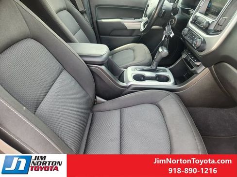 Used 2019 Chevrolet Colorado LT RWD image 16