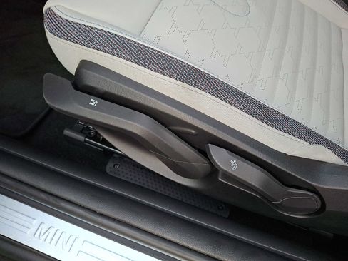 Certified 2025 MINI Cooper S image 14