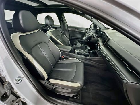 Used 2025 Kia K5 GT-Line w/ GT-Line Premium Package FWD image 32
