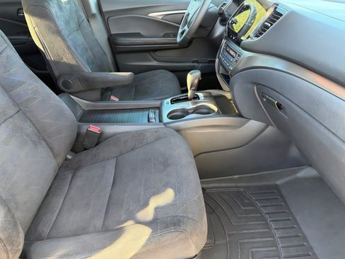 Used 2019 Honda Pilot EX image 30