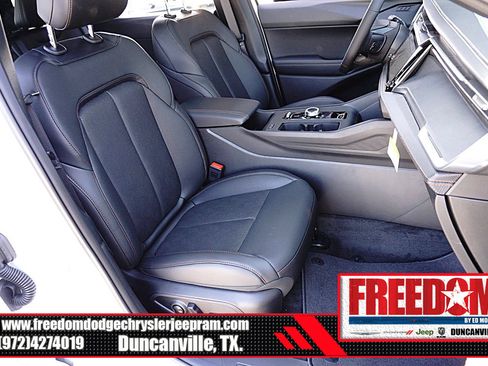 New 2026 Jeep Cherokee Overland AWD/4WD image 15