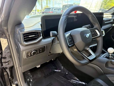 Used 2025 Ford Mustang GT Premium w/ GT Performance Package RWD image 18