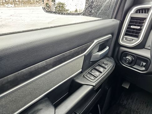 Used 2022 RAM 3500 Big Horn w/ Night Edition AWD/4WD image 28